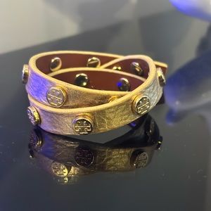 TORY BURCH- Leather Wrap Braclet